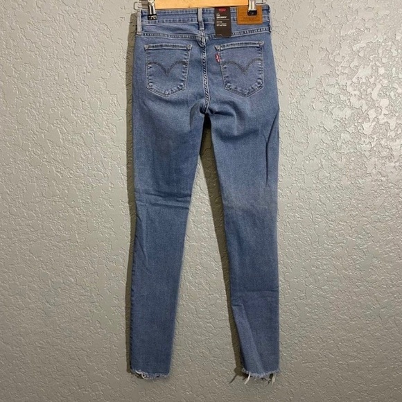 Levi’s Jeans - Picture 3 of 3